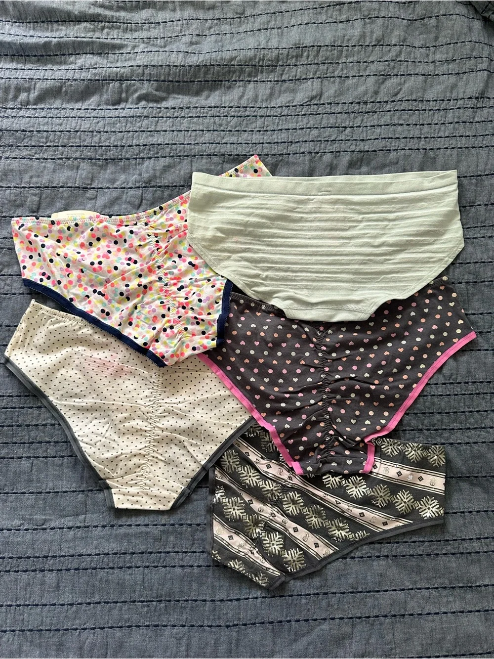 NWT Victoria’s Secret/Pink hiphugger panties size medium